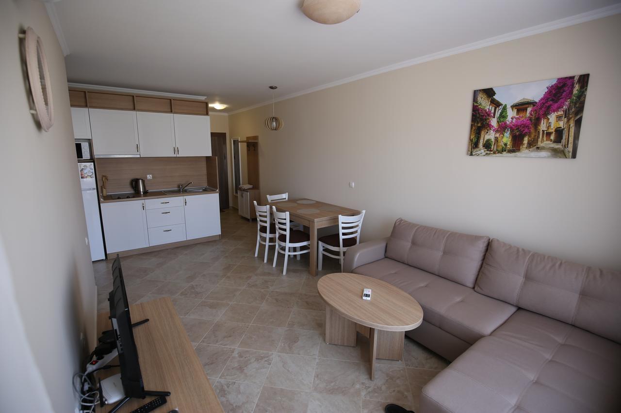 Apartments In Rif 3 Ravda Luaran gambar