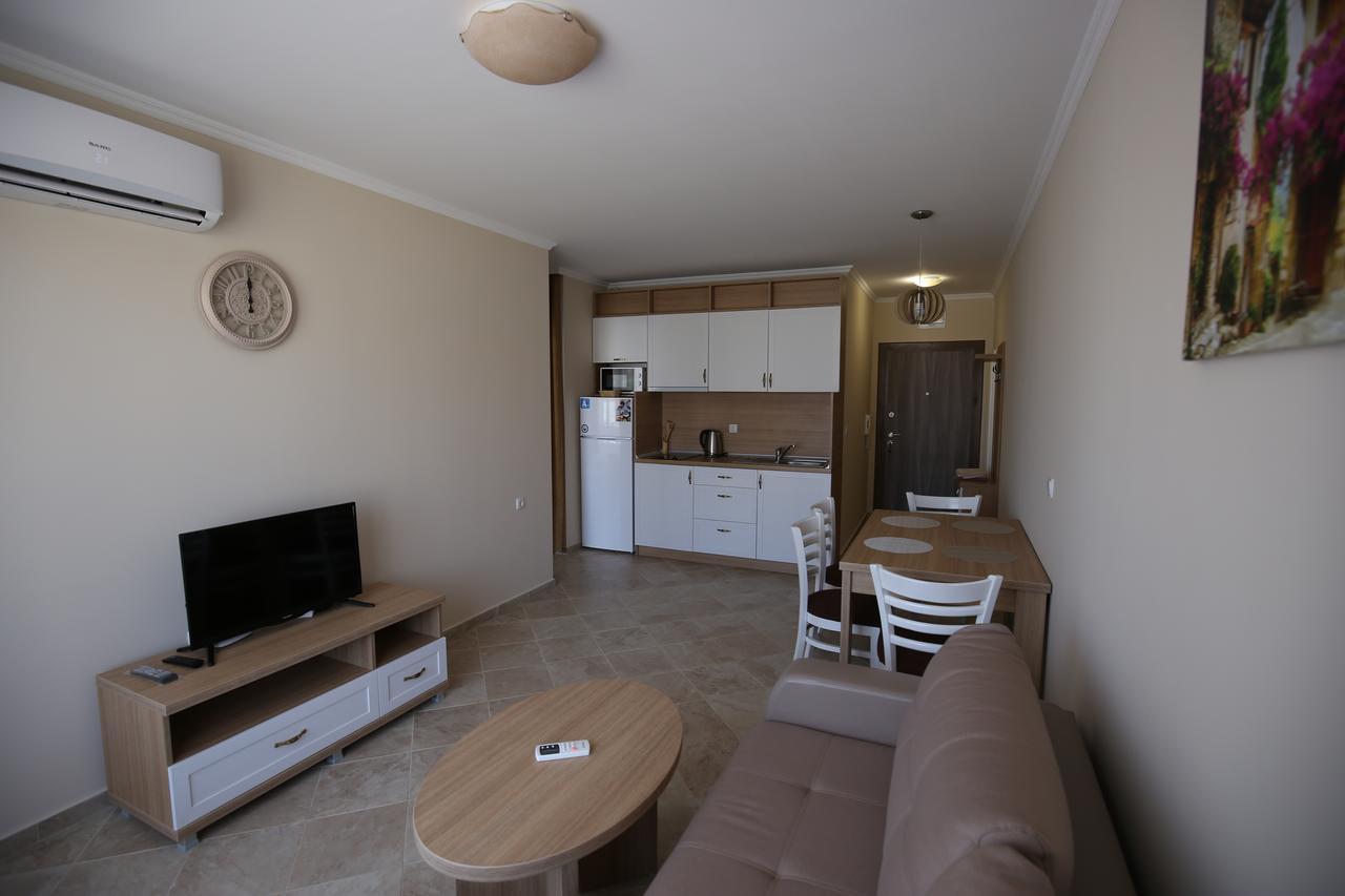 Apartments In Rif 3 Ravda Luaran gambar