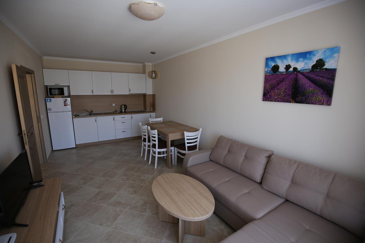 Apartments In Rif 3 Ravda Luaran gambar