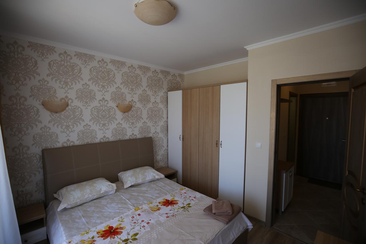 Apartments In Rif 3 Ravda Luaran gambar