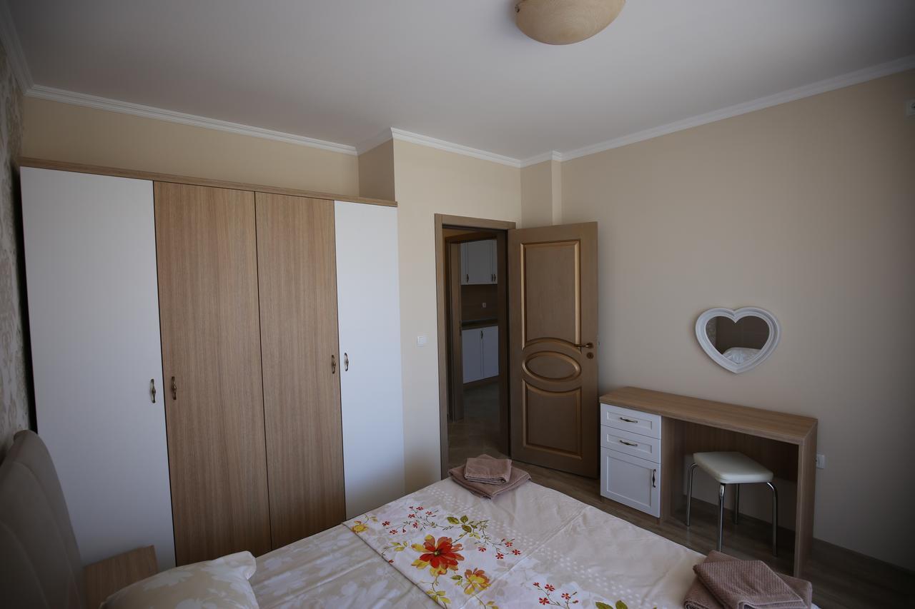 Apartments In Rif 3 Ravda Luaran gambar