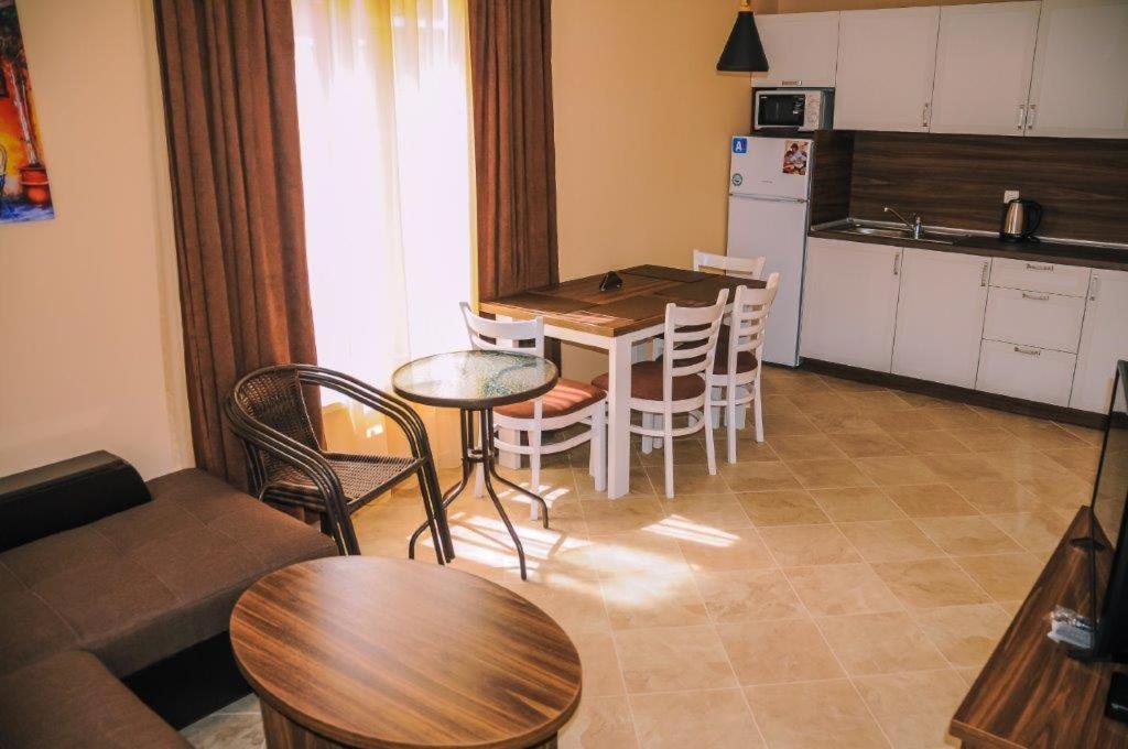 Apartments In Rif 3 Ravda Luaran gambar