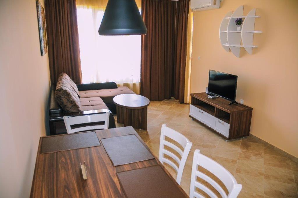Apartments In Rif 3 Ravda Luaran gambar