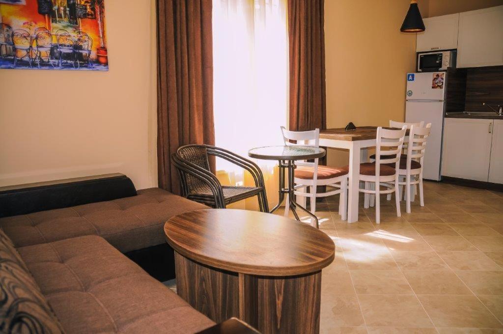 Apartments In Rif 3 Ravda Luaran gambar